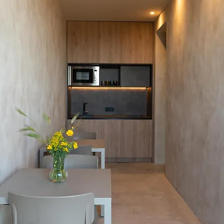 Guest house Mirari 1 *